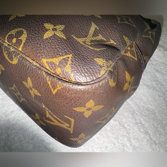 Louis Vuitton Vintage Cosmetic Pouch Bag TrousseToilette 28 Brown Monogram - Picture 6 of 16